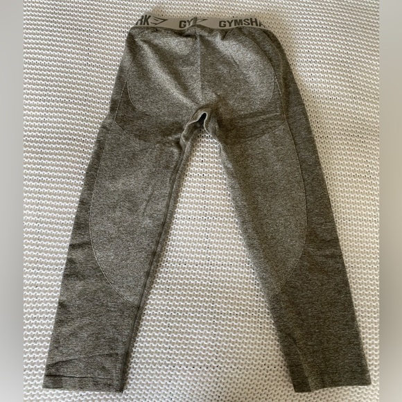 Gymshark Capri Length Leggings - Picture 2 of 4